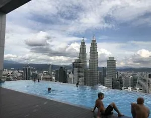 Konukevi Deface Platinum, Kuala Lumpur